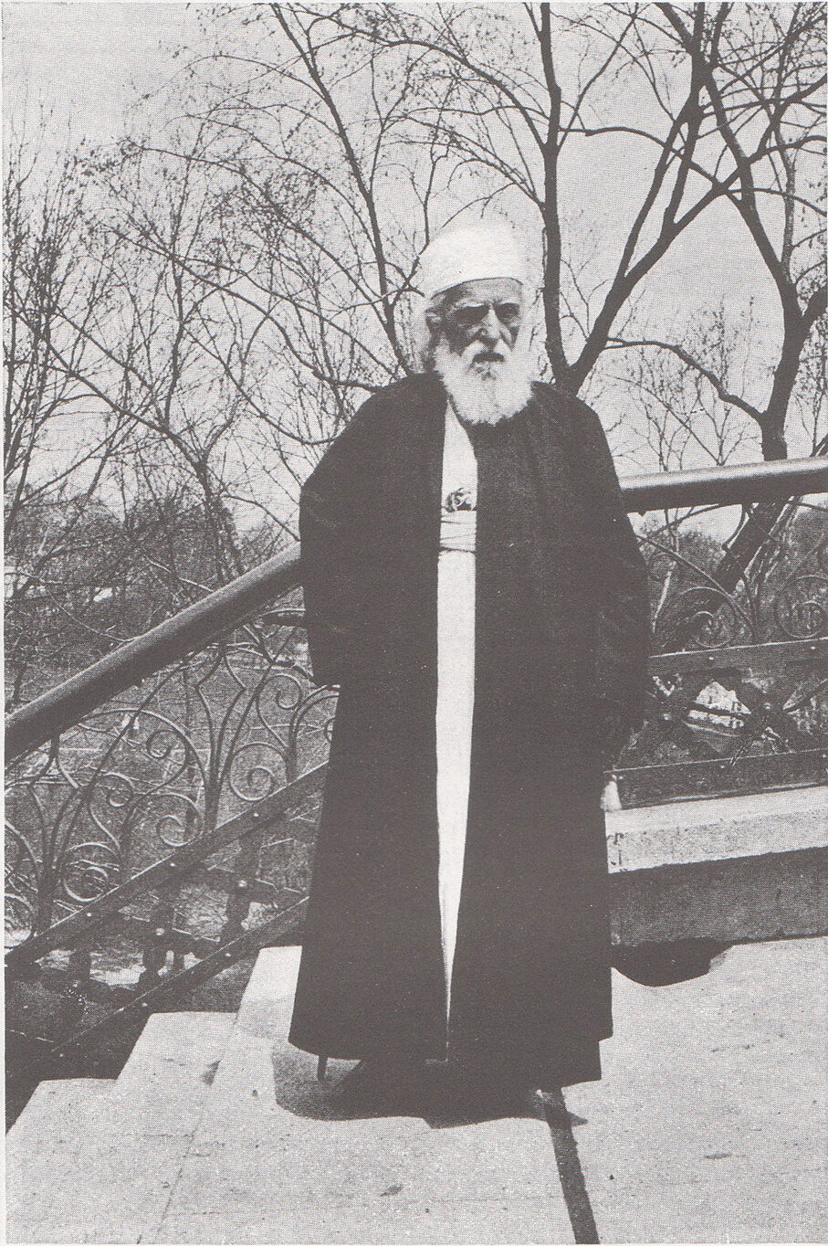 File:SW v3no4pg2 AbdulBaha.jpg